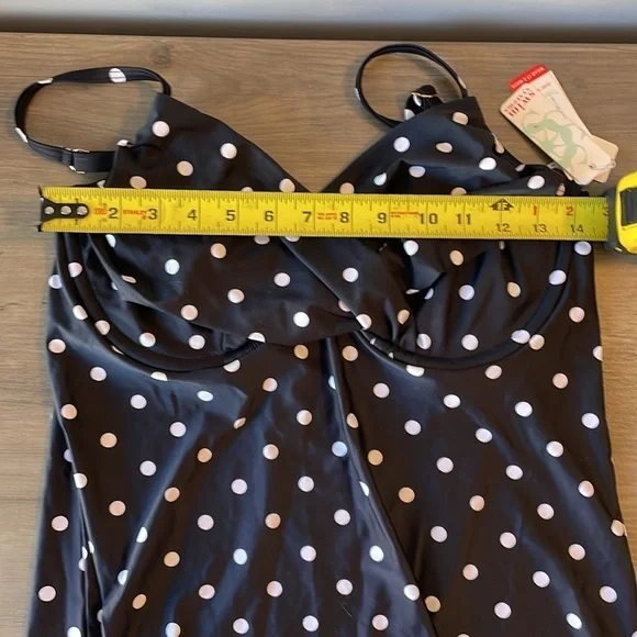 NWT Swim Systems, 34DDD underwire cups, black & white polka dot tankini top - Picture 9 of 10